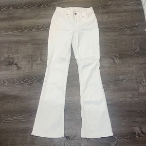 White fit and flare low/mid rise aerie Jeggings!